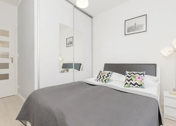 Subtle Colors Apartment In Warsaw With Furnished Balcony By Noclegi Renters