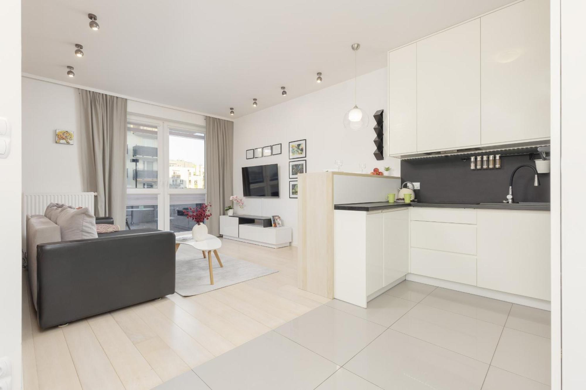 Apartment Subtle Colors In With Furnished Balcony By Renters *